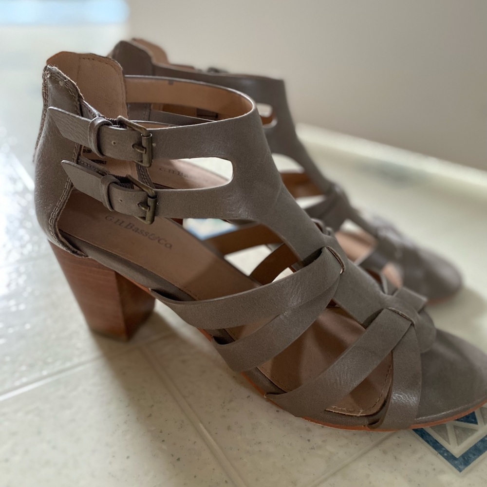 G.H. Bass & Co. Tan/Brown Sandals w/ Heel